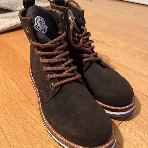 Moncler Snow Boots (Brown)